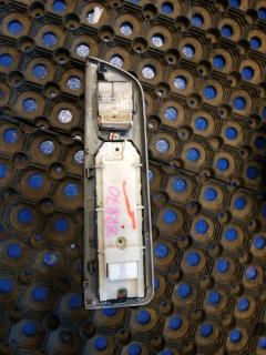 Блок упр-я стеклоподъемниками 84040-33080 на Toyota Noah ZRR70G Фото 6