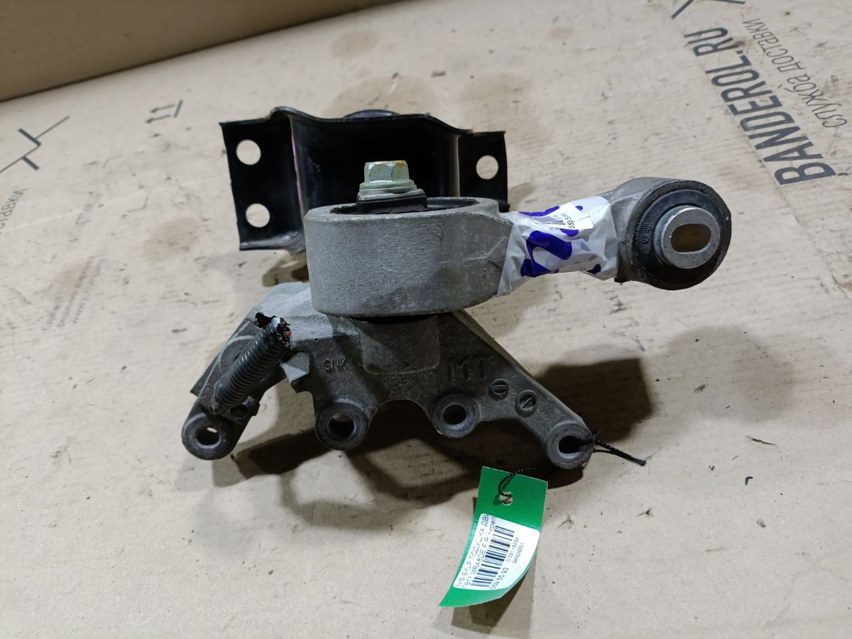 Подушка двигателя на Nissan Sylphy TB17 MRA8DE Фото 2