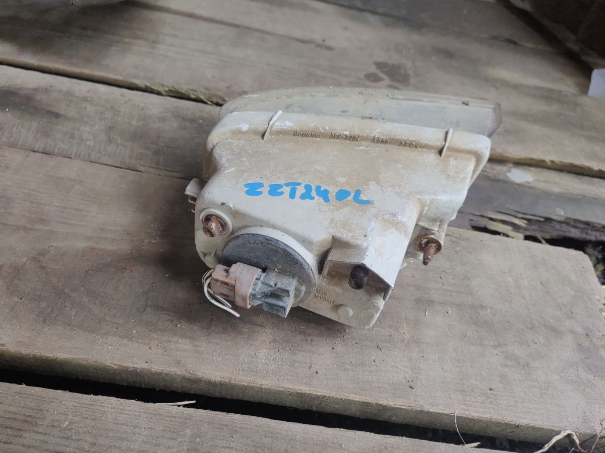 Туманка бамперная 20-428 20-428 на Toyota Premio AZT240 Фото 5