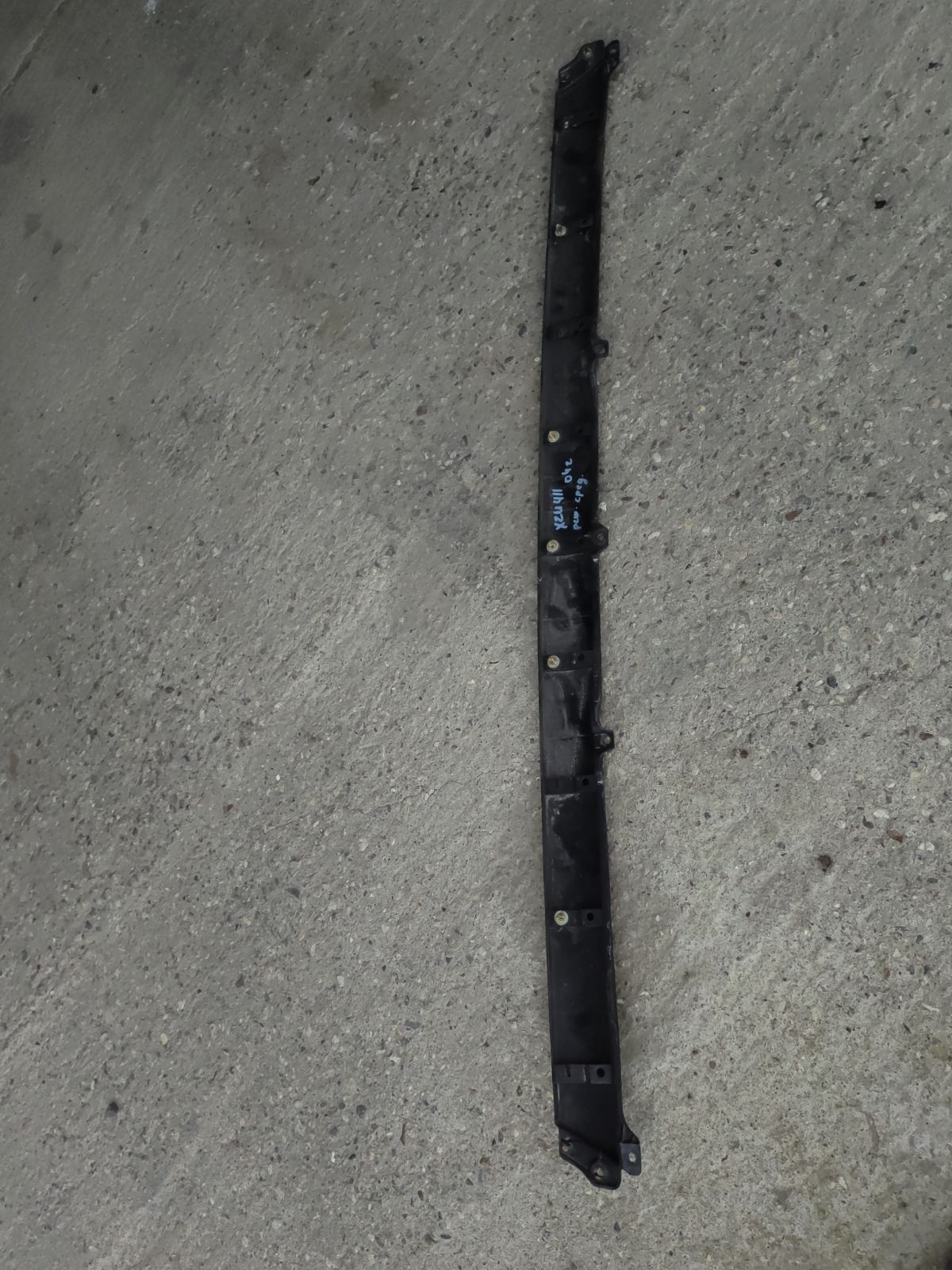 Решетка радиатора на Toyota Dyna XZU411 Фото 2