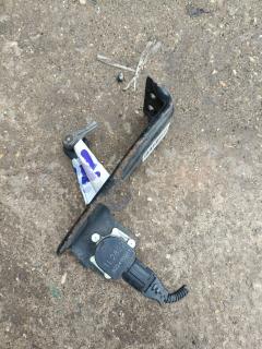 Датчик регулировки наклона фар 89407-12030 на Toyota Prius ZVW30 Фото 6