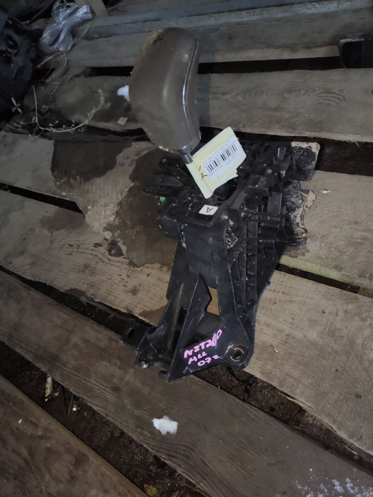 Ручка КПП на Toyota Allion NZT260 Фото 10