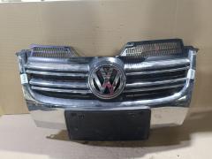 Решетка радиатора на Volkswagen Jetta 1K 1K5853651