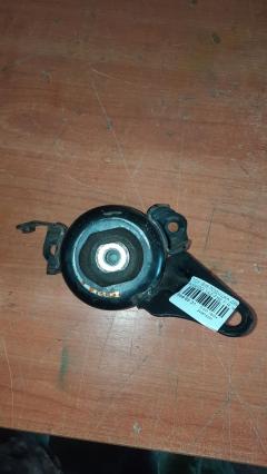 Подушка двигателя 12305-28120 на Toyota Isis ANM10G 1AZ-FSE Фото 4
