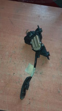 Педаль подачи топлива MR977514 на Mitsubishi Colt Z25A 4G19 Фото 4