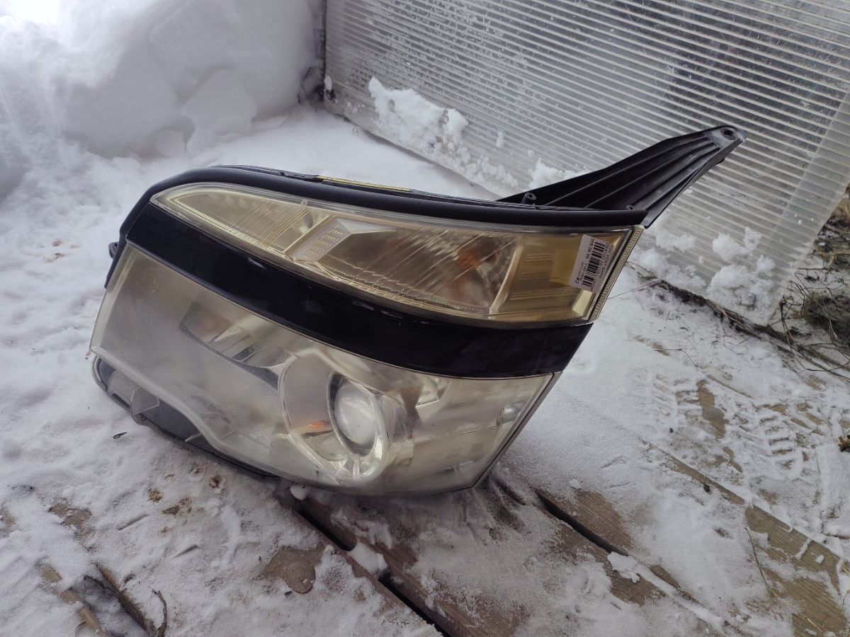 Фара 28-226 28-226 на Toyota Voxy ZRR70G Фото 8