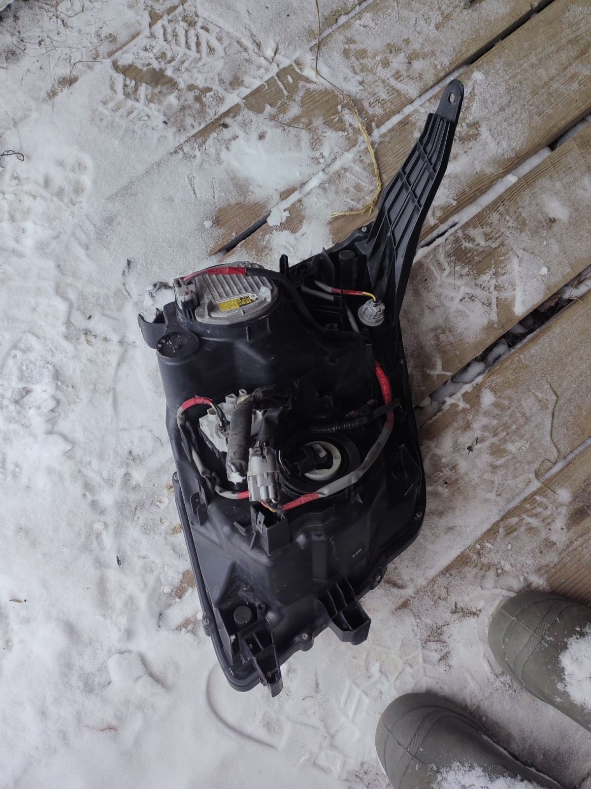 Фара 28-226 28-226 на Toyota Voxy ZRR70G Фото 9