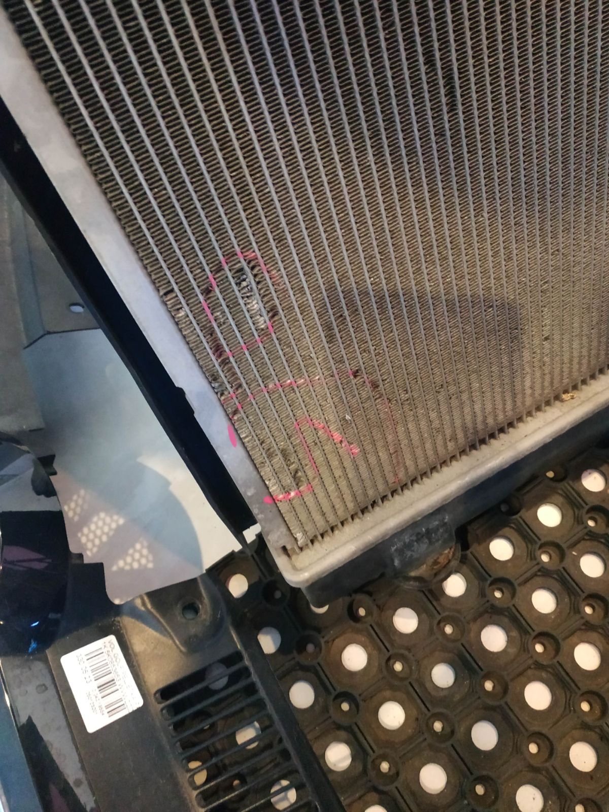 Радиатор ДВС 16400-28290, 16400-28300, 16400-28320, 16400-28360, 16400-37220, FX-036-0968, FX-036-0968A, FX-036-3443, FX-036-3443A, TD-036-0968, TD-036-0968A, TD-036-3443, TD-036-3443A на Toyota Noah ZRR75G 3ZR-FE Фото 11