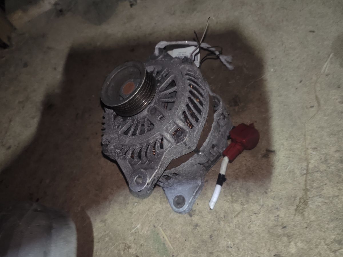 Генератор 23700AA521, 	23700AA522, 23700AA520 на Subaru Legacy Wagon BP5 EJ203 Фото 5