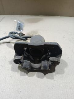 Суппорт на Toyota Platz NCP12 1NZ-FE 47750-52010, Переднее Левое расположение