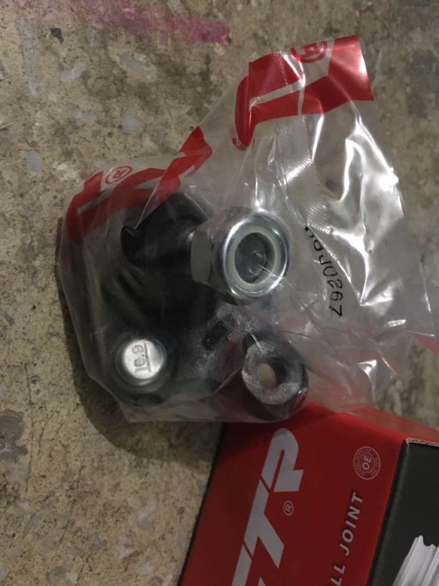 Шаровая опора CTR CBT-46, 43330-19115, NP-082-1186, SB3642 на Toyota Corolla NZE121 Фото 1