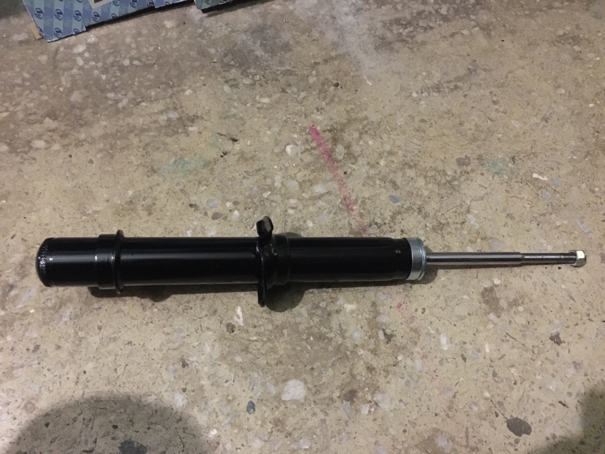 Амортизатор TA11021F на Honda Cr-V RD1 Фото 1