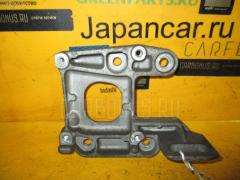 Крепление компрессора кондиционера ZL0415811A на Mazda Familia S-Wagon BJ5W ZL-VE Фото 2