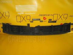 Решетка радиатора на Toyota Voxy AZR60G 53111-28280