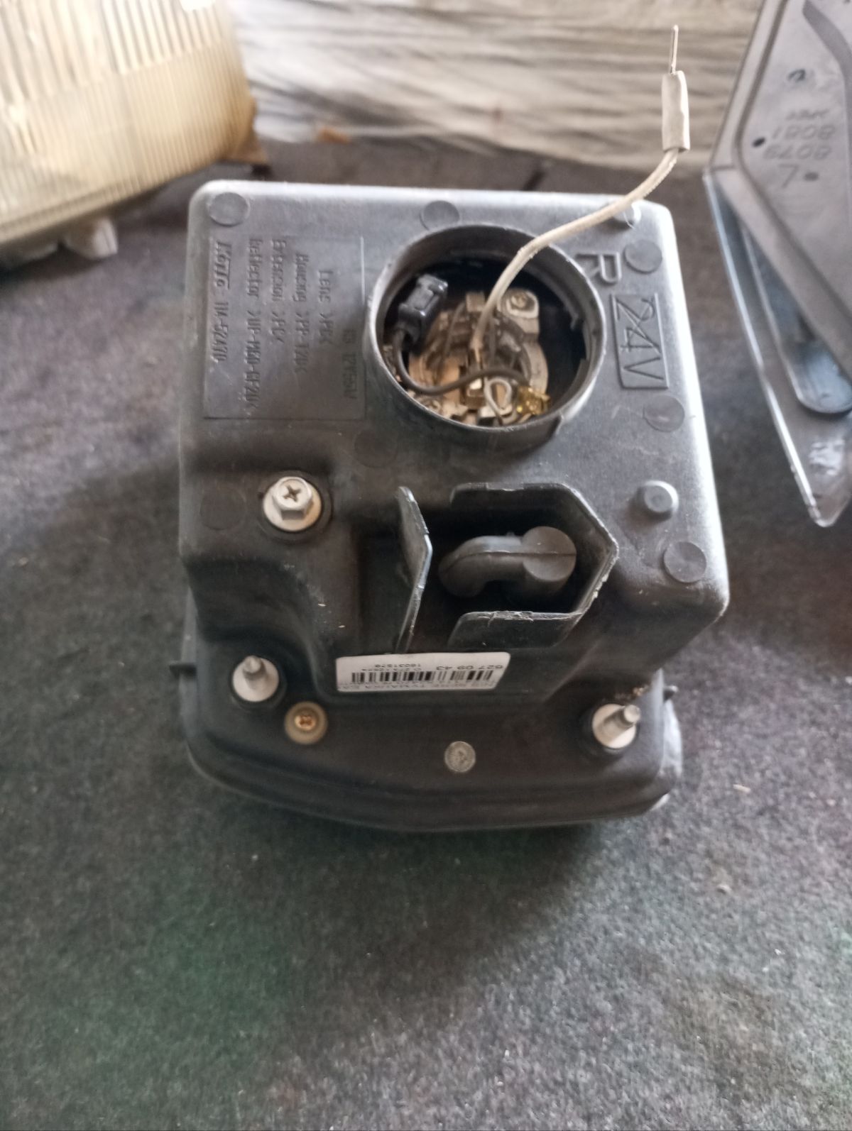 Туманка бамперная 114-52470 114-52470 на Nissan Serena TC24 Фото 7