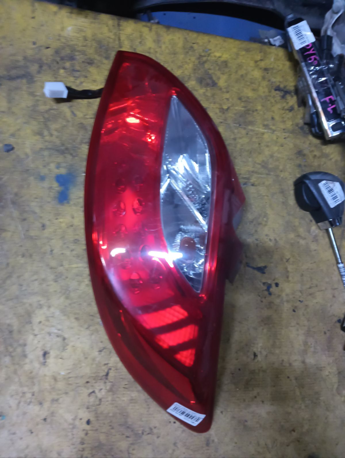 Стоп P5776 P5776,D65151170C на Mazda Demio DE3FS Фото 4