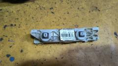 Крепление бампера на Nissan March NK13 Фото 2