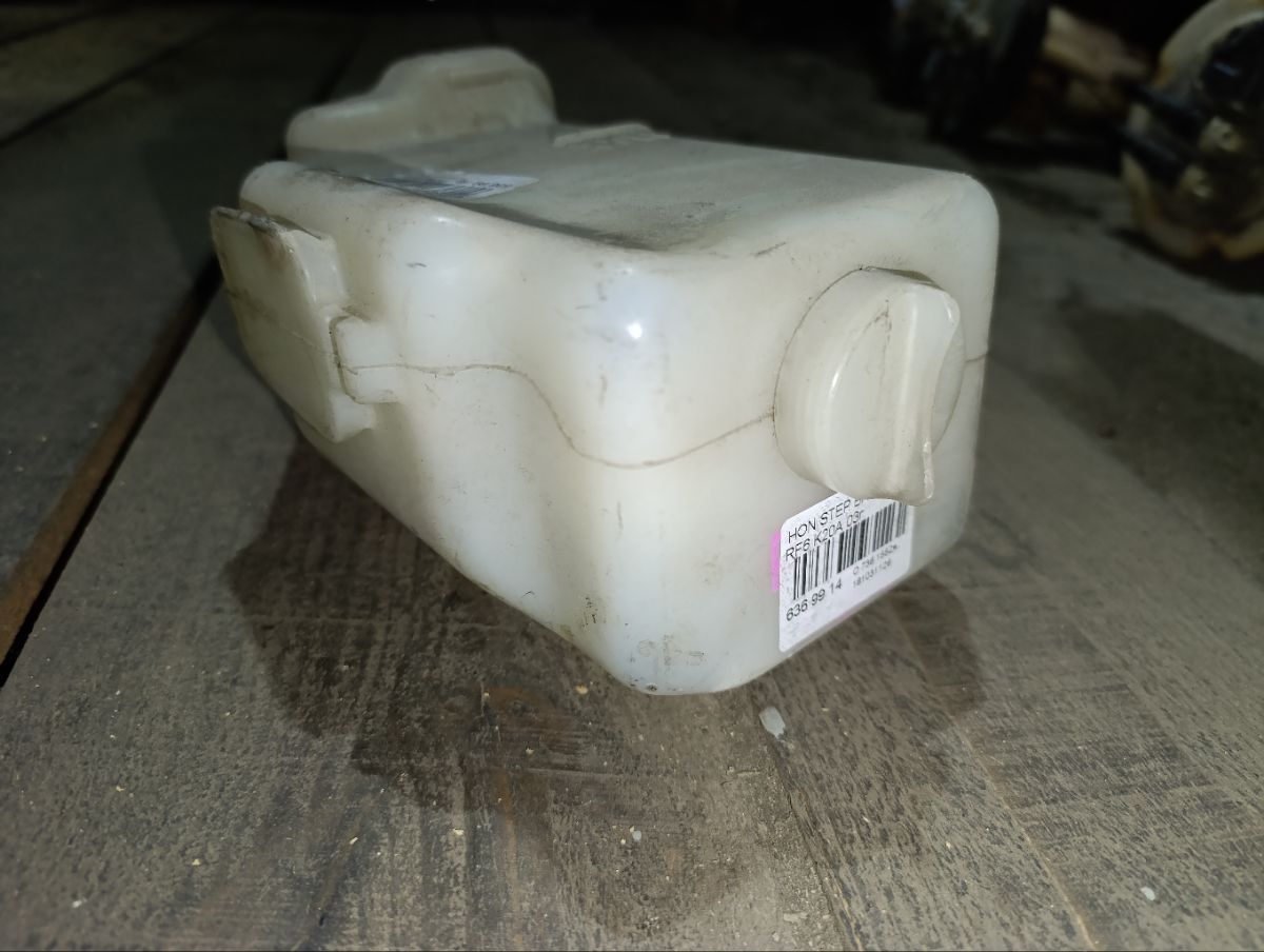 Бачок расширительный на Honda Stepwgn RF6 K20A Фото 5