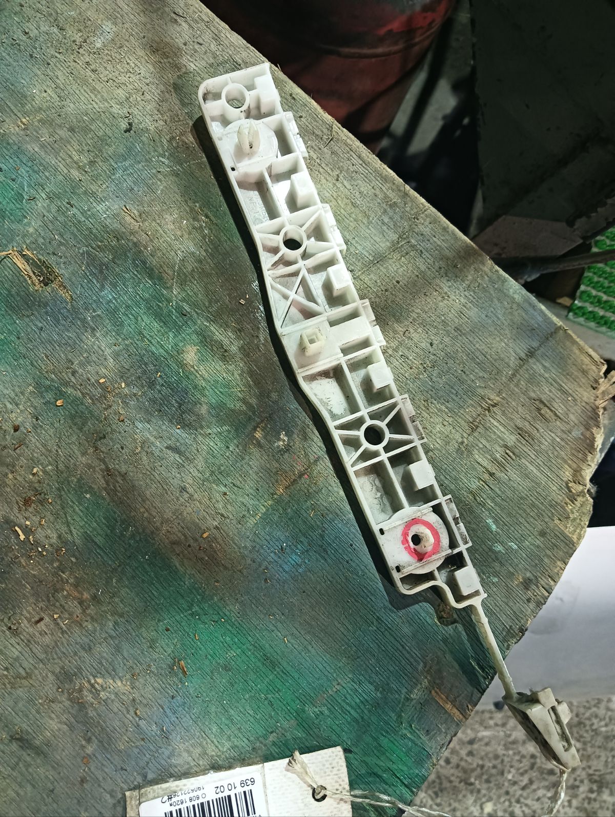 Крепление бампера 85229-JX00A на Nissan Nv200 VM20 Фото 6