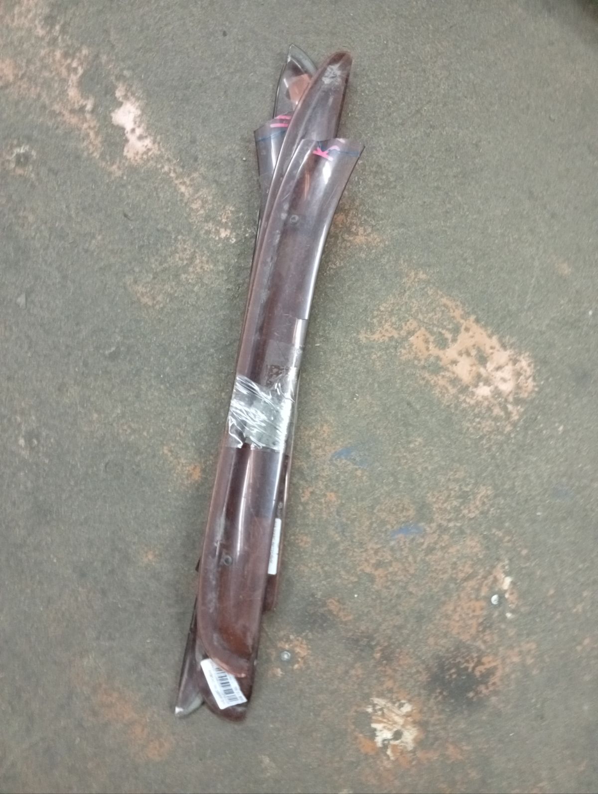 Ветровик на Nissan March K11 Фото 4