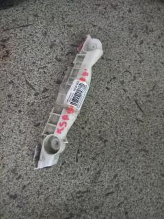 Крепление бампера 52535-52060 на Toyota Vitz KSP90 Фото 4