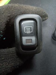 Кнопка на Toyota Duet M100A Фото 3