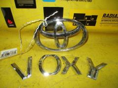 Эмблема на Toyota Voxy AZR60G 1AZ-FSE Фото 1