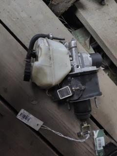 Главный тормозной цилиндр A0004300412, A0004300112, A0004300712 на Mercedes-Benz E-Class W211.061 112.913 Фото 3