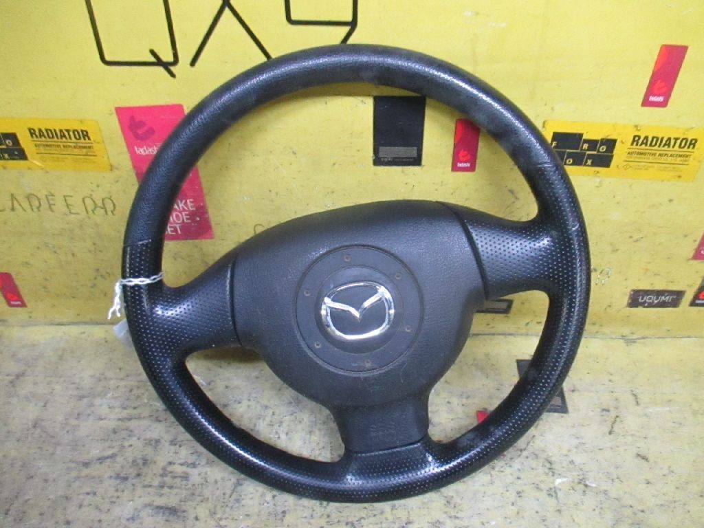 Mazda demio руль