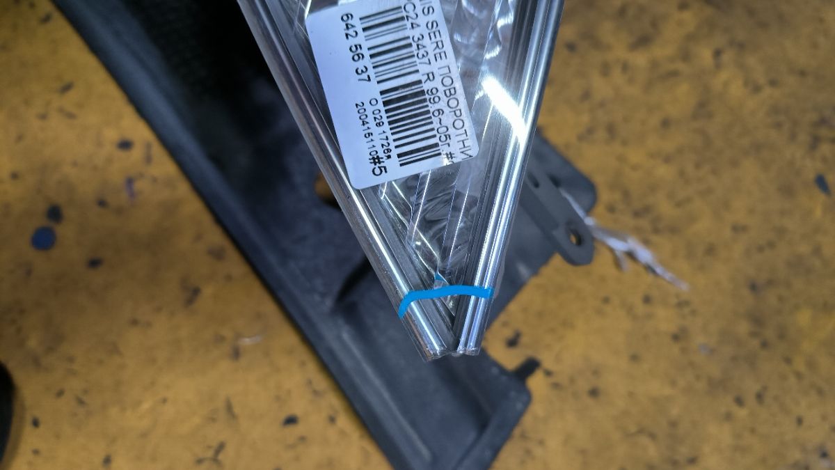 Поворотник к фаре 3437 3437 на Nissan Serena PC24 Фото 7