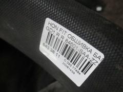 Обшивка багажника 84601-SAA-ZZ10 на Honda Fit GD1 Фото 3