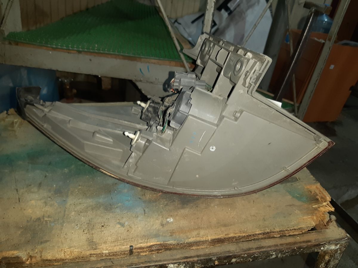 Стоп D046A D046A на Honda Elysion RR1 Фото 5