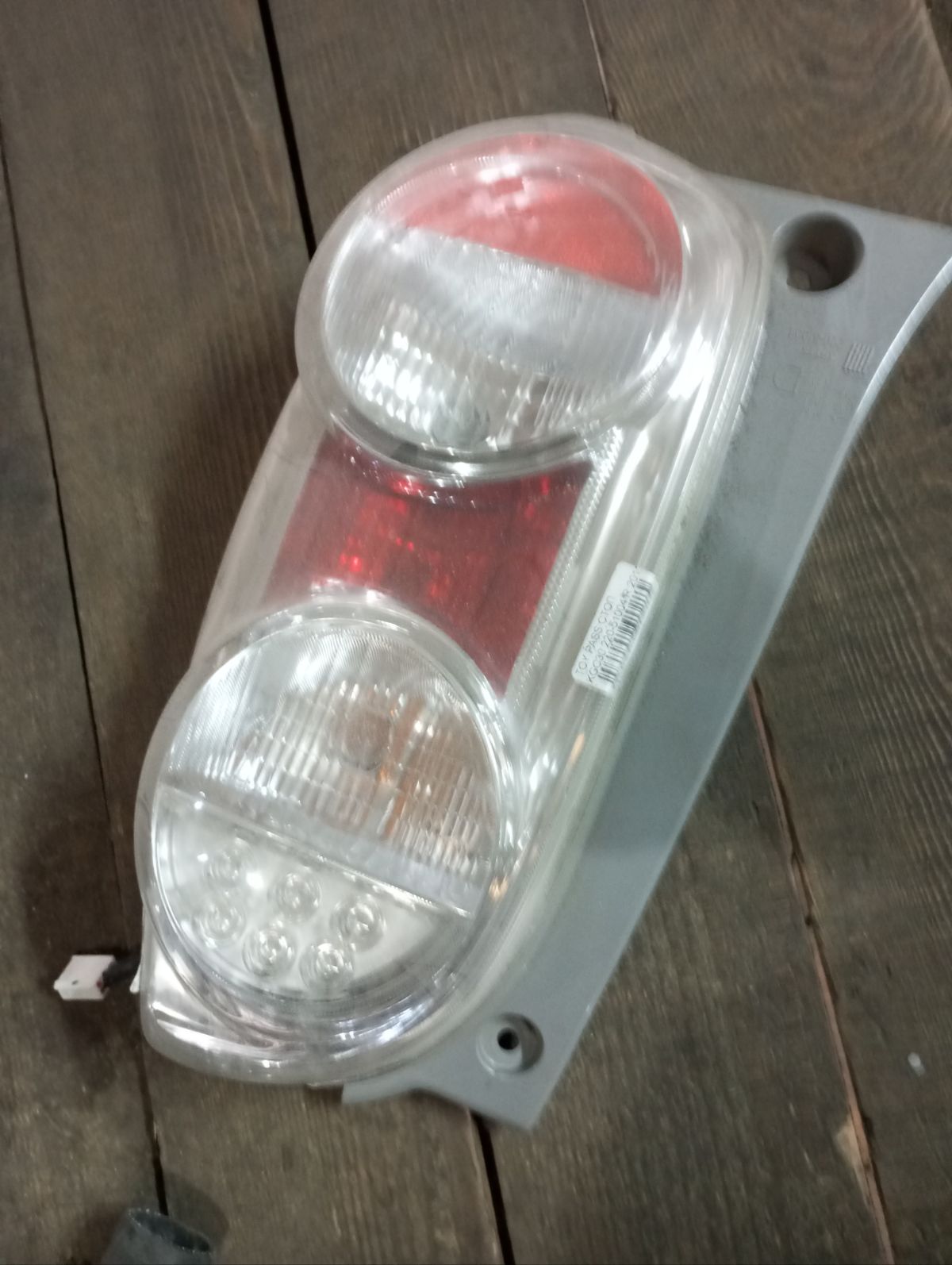 Стоп 220-51004 220-51004 на Toyota Passo KGC30 Фото 3