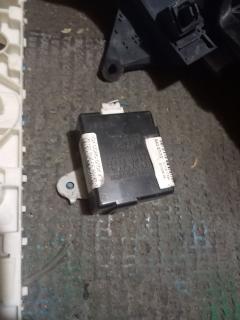 Блок упр-я 89741-12221 на Toyota Corolla NZE121 1NZ-FE Фото 2