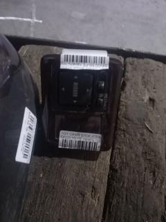 Блок управления зеркалами 84870-16040 на Toyota Camry Gracia SXV20 5S-FE Фото 2