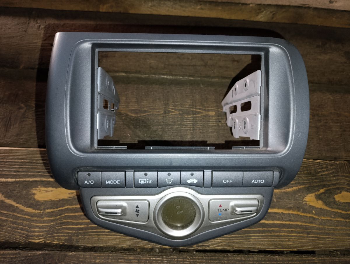 Блок управления климатконтроля на Honda Fit GD3 L15A Фото 3