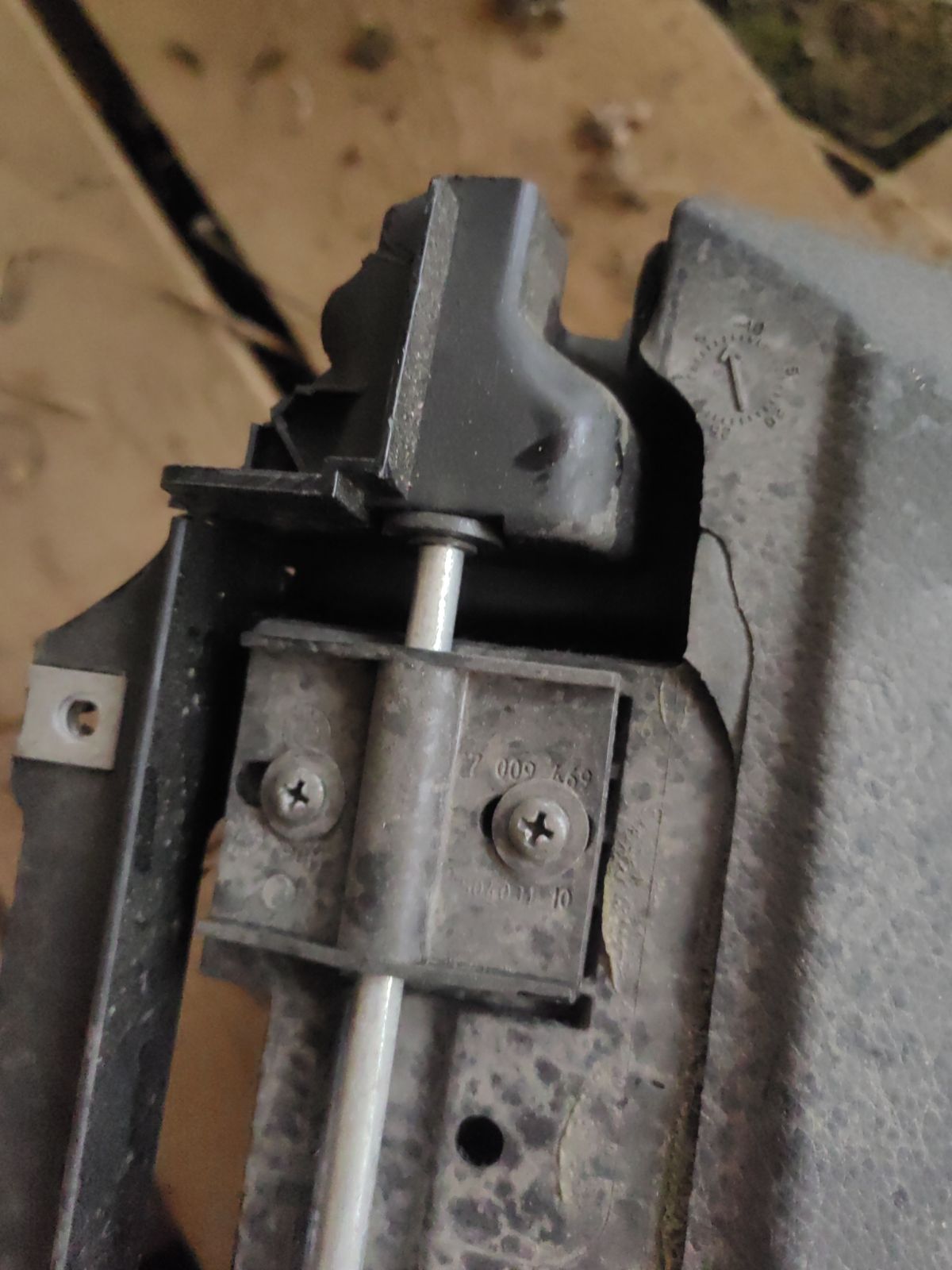 Бардачок на Bmw 5-Series E60 Фото 7