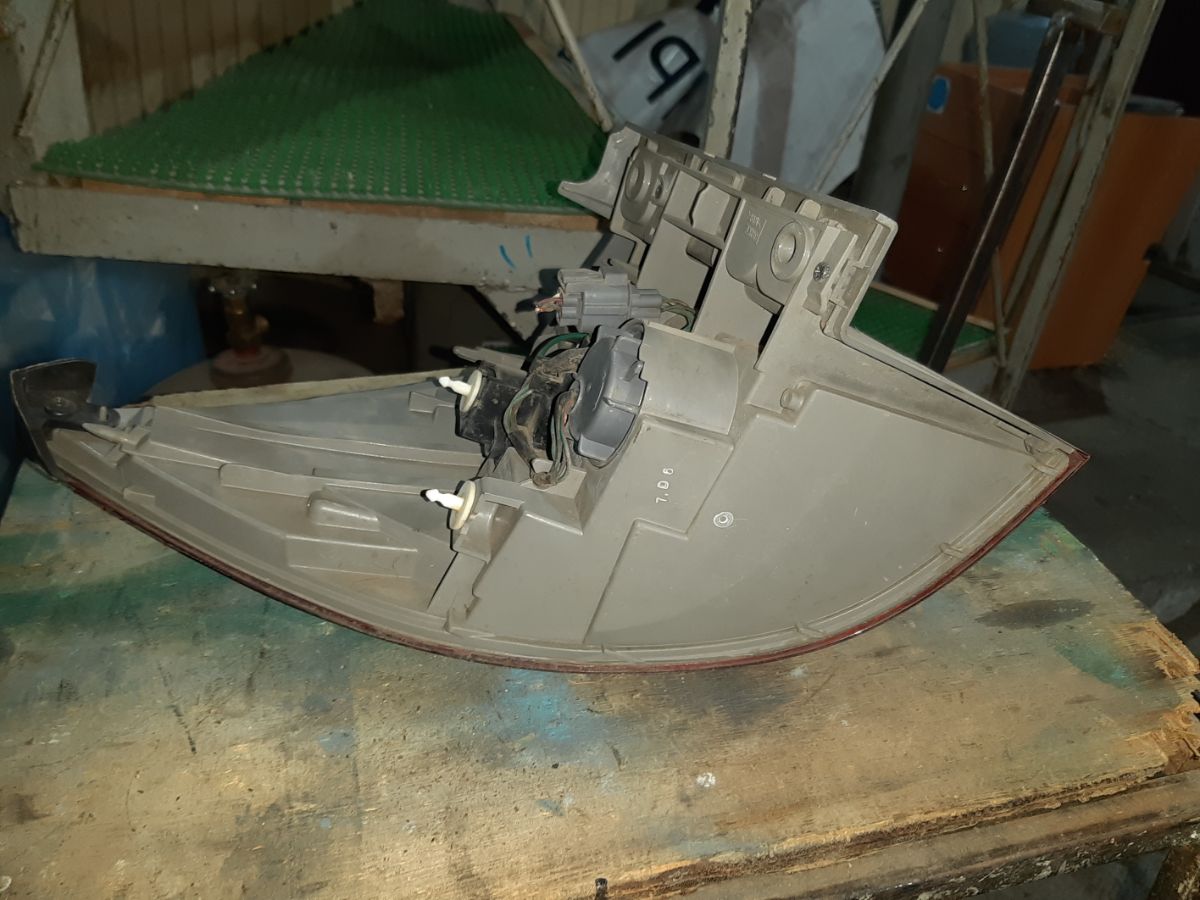 Стоп D046A D046A на Honda Elysion RR1 Фото 5