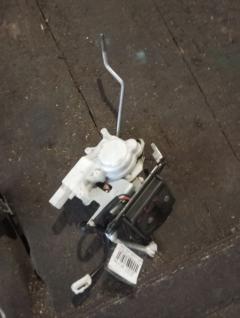 Замок двери на Mazda Demio DY3W Фото 2