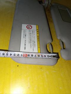 Козырек от солнца на Toyota Vitz NSP130 Фото 5