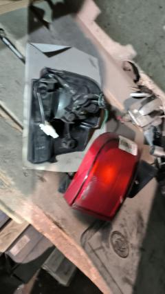 Стоп D006A D006A на Nissan Elgrand MNE51 Фото 3