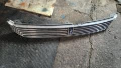 Решетка радиатора 53111-28290 на Toyota Voxy AZR60G Фото 5