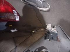 Замок двери на Honda Elysion RR1 Фото 3