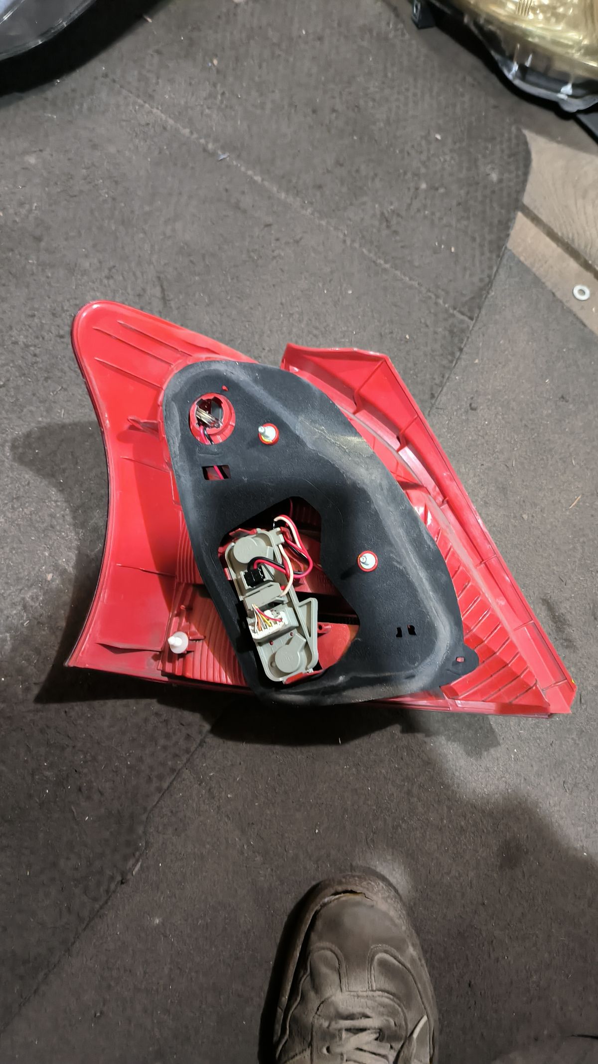 Стоп 52-142 52-142 на Toyota Vitz KSP90 Фото 7