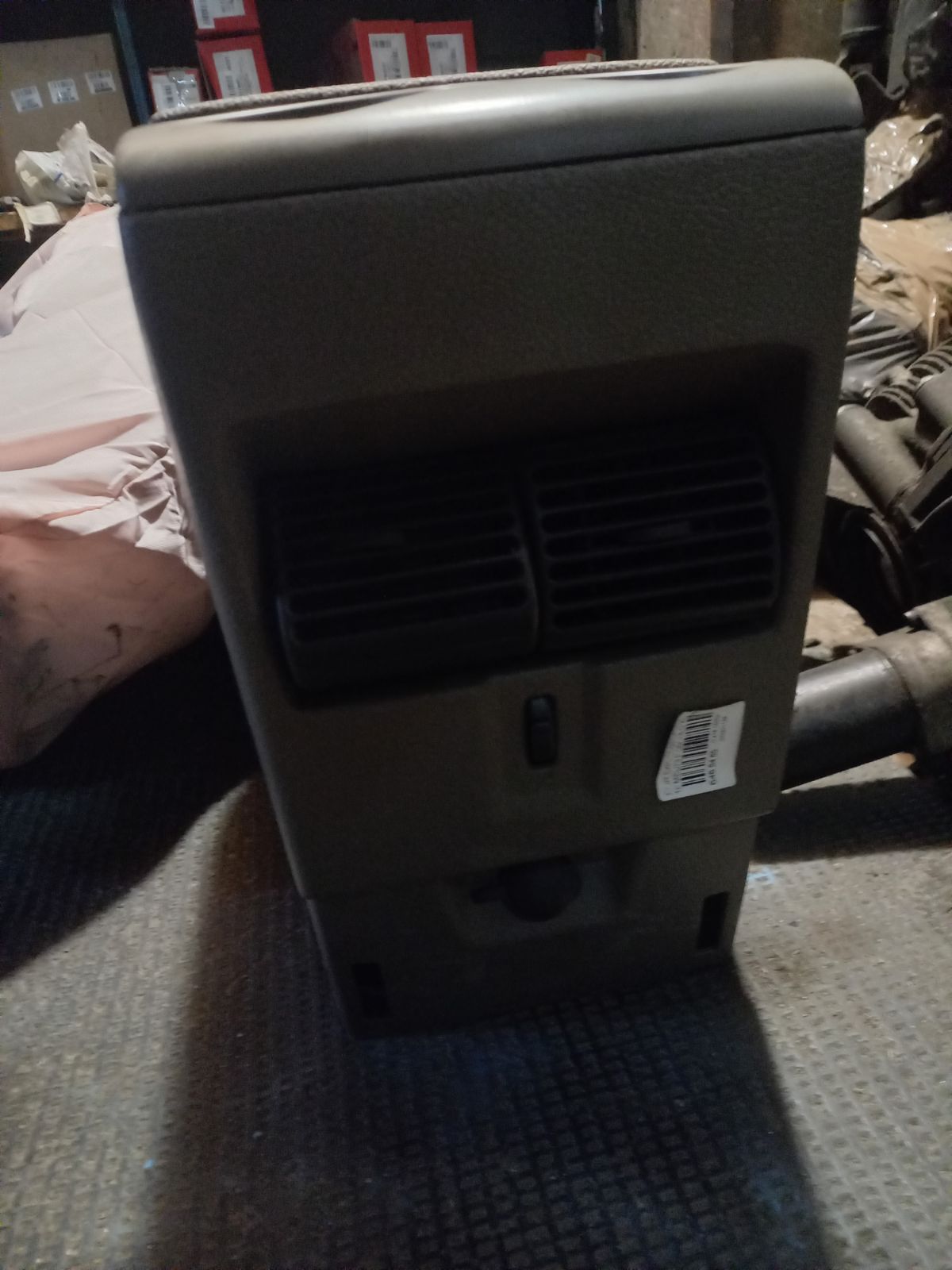 Подлокотник на Ford Explorer 1FMEU73 Фото 5