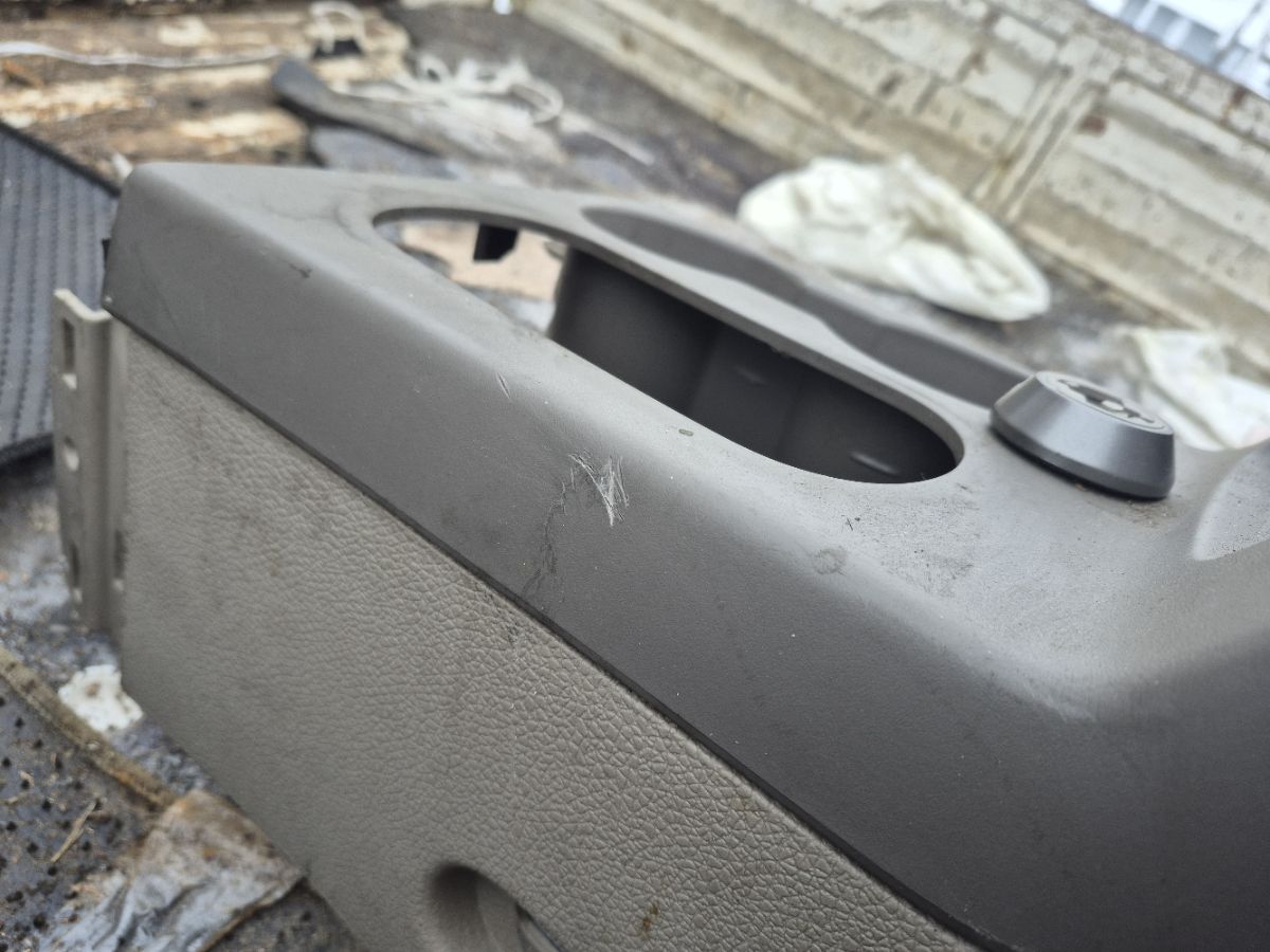 Подлокотник на Ford Explorer 1FMEU73 Фото 9