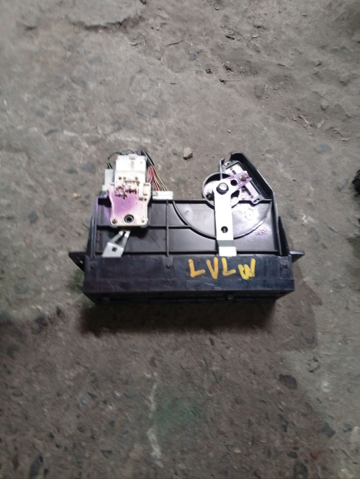 Блок управления климатконтроля на Mazda Mpv LVLW Фото 3