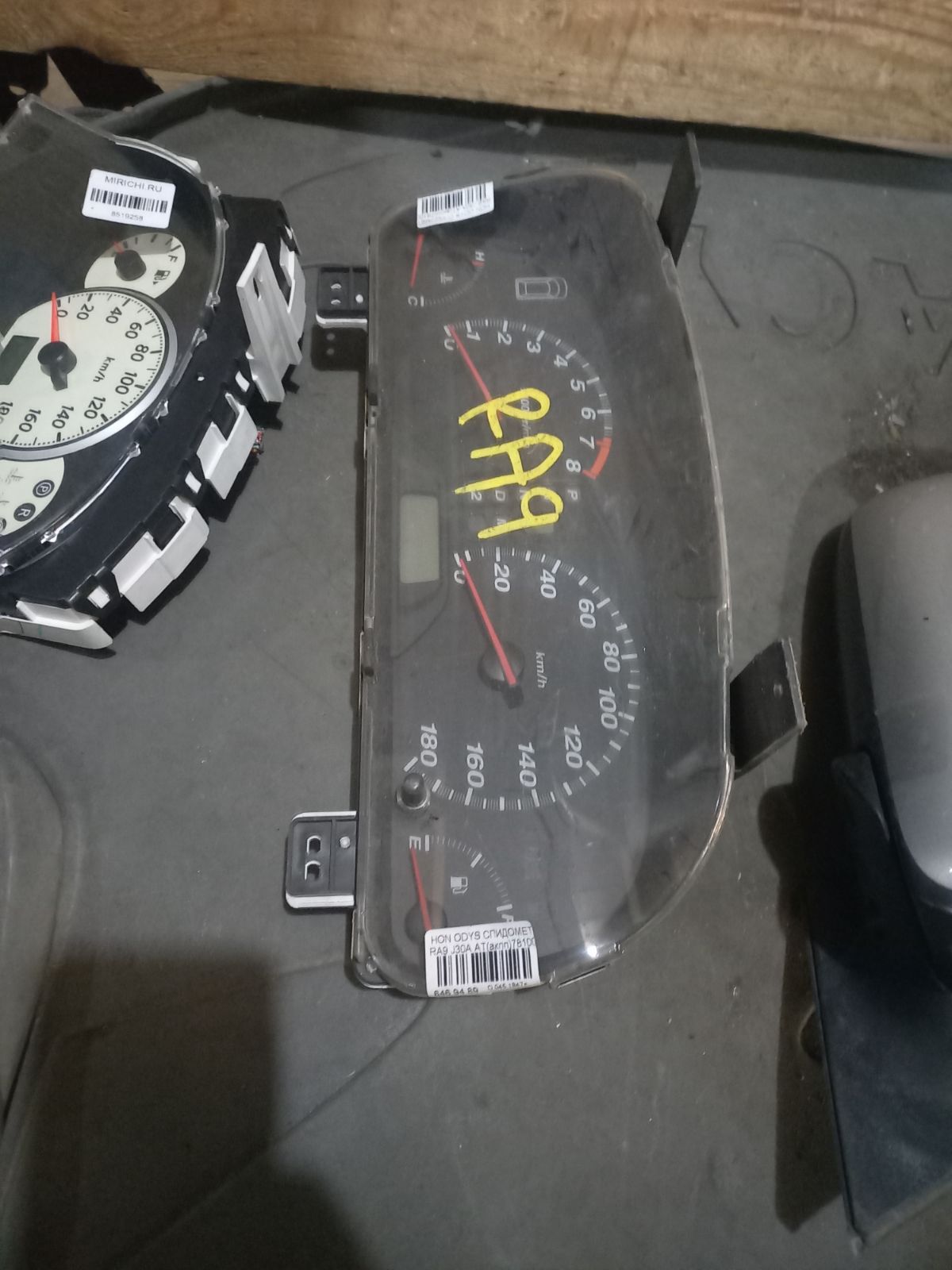 Спидометр на Honda Odyssey RA9 J30A Фото 3