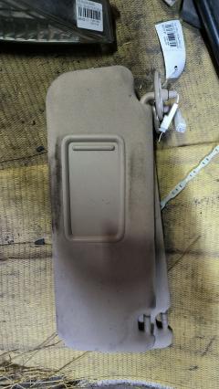 Козырек от солнца на Toyota Prius NHW20 Фото 3