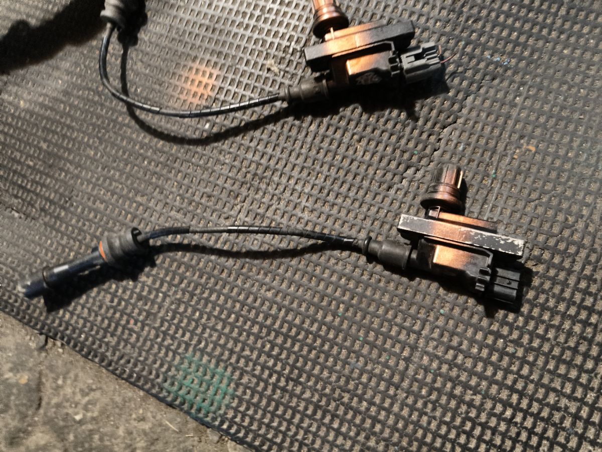 Катушка зажигания ZL01-18-100B, IC-DL010, LC-016-1067, ZL0118100A, ZZY1-18-100 на Mazda Familia BJ5P ZL-DE Фото 3